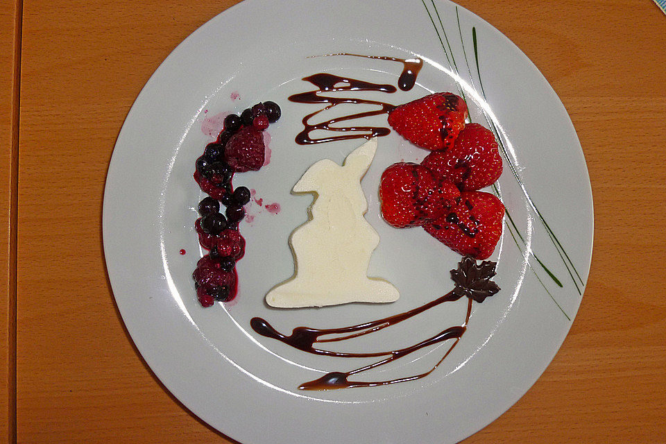 Joghurteis mit Erdbeeren