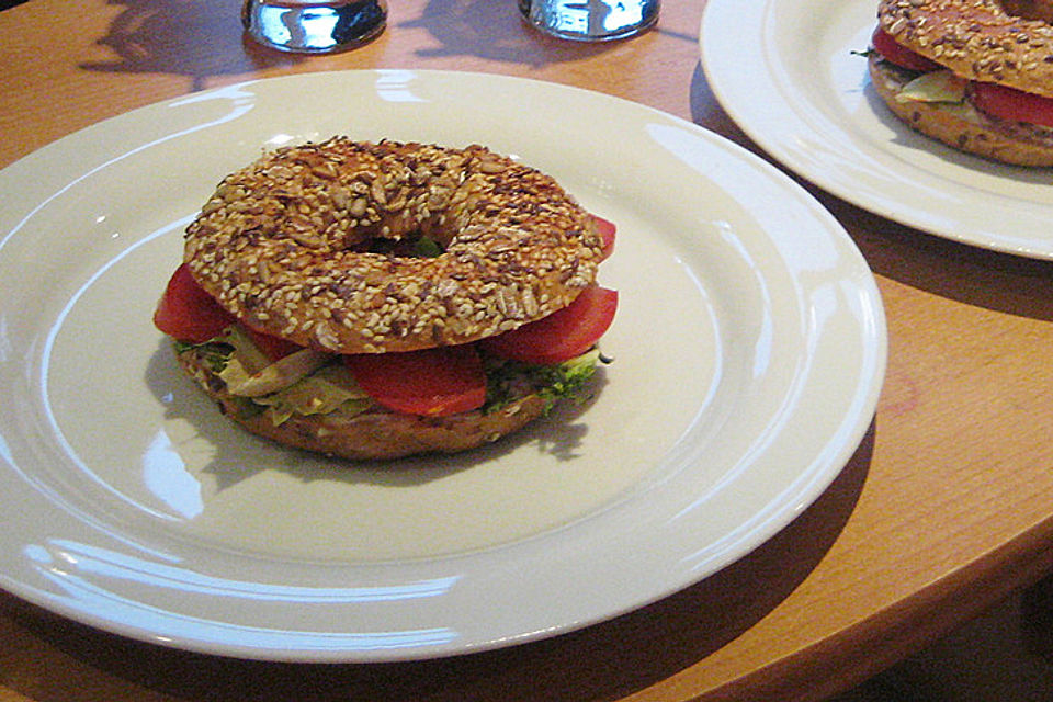 Cream cheese bagel mit Tomaten