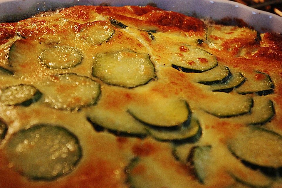 Zucchini-Auflauf mit Rindfleisch, französisch