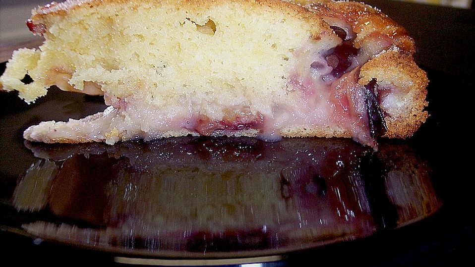 Zimt - Pflaumenkuchen mit Honigguss von Molly43