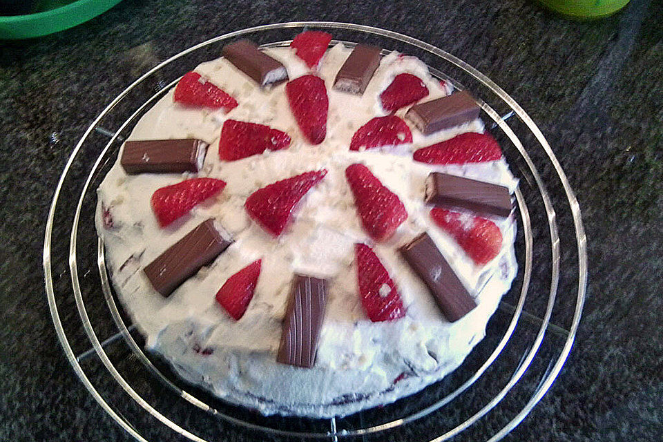 Erdbeertorte mit Yogurette