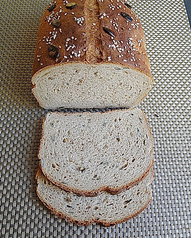 Schnelles Fenchel-Kürbiskern-Brot