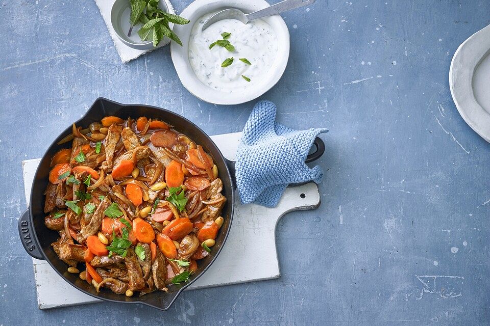 Orientalische Steakpfanne mit Mandeln Orientalische Steakpfanne mit Mandeln