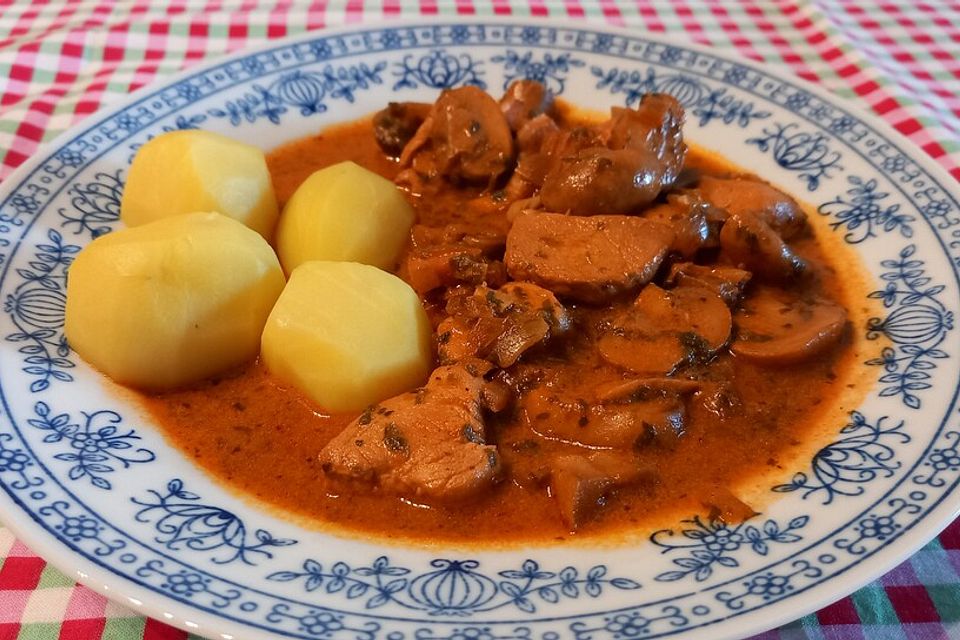 Hähnchen-Champignon-Pfanne mit Kartoffeln