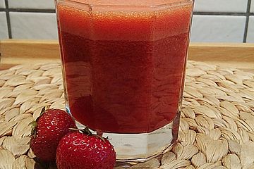 Erdbeer-Paprika-Saft mit Kiwi