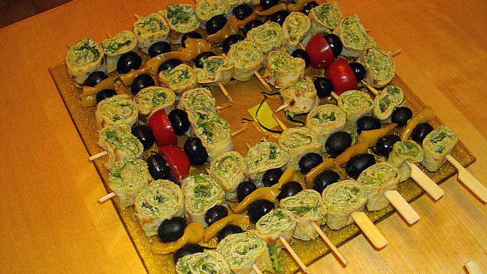 Verschiedene Pfannkuchenröllchen mit Rucola von Erdbeere07