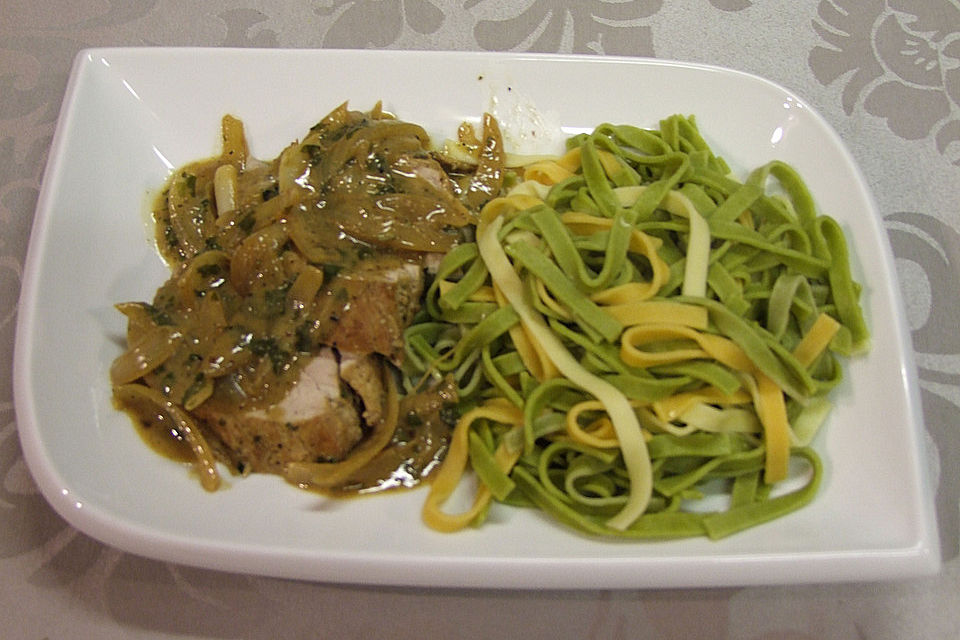 Schweinefilet mit Schnittlauch-Senf-Sauce