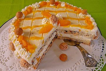 Pfirsich-Amaretto-Torte