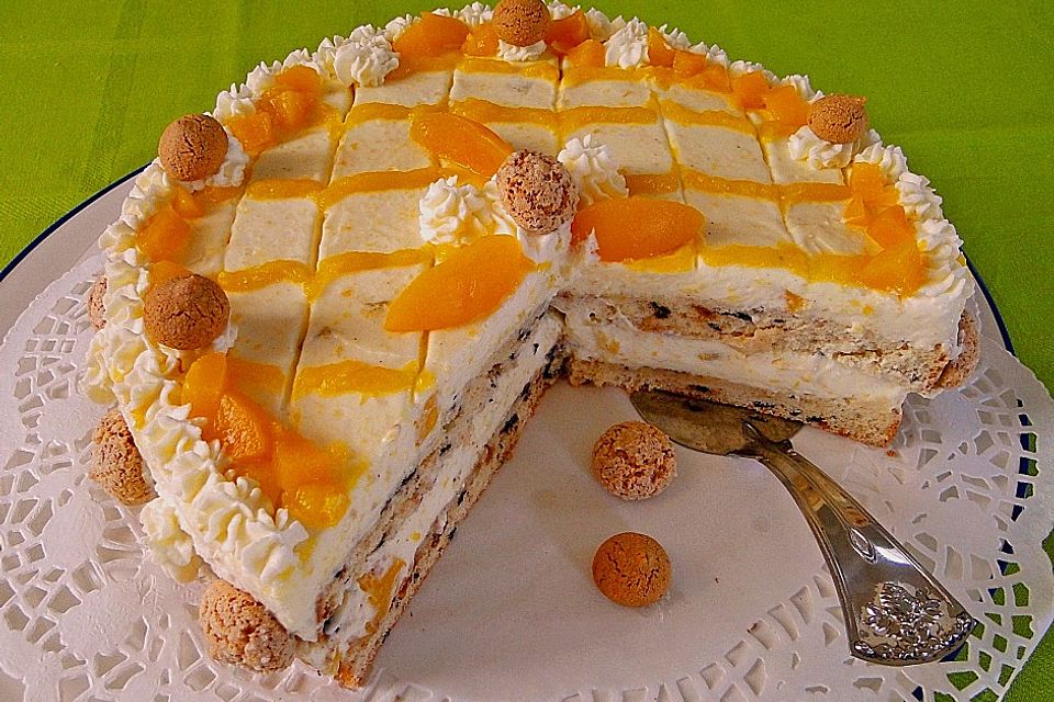 Pfirsich-Amaretto-Torte