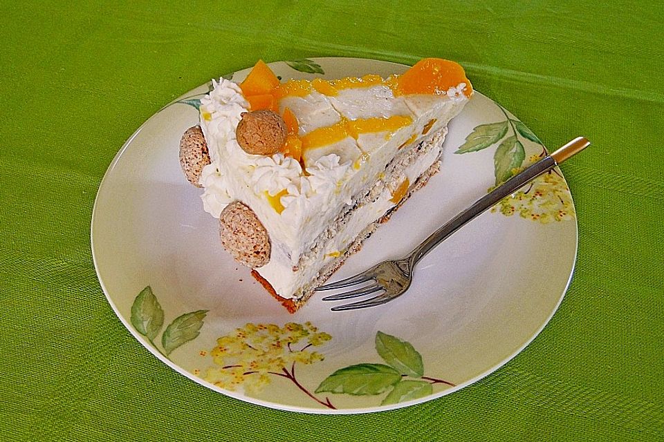 Pfirsich-Amaretto-Torte