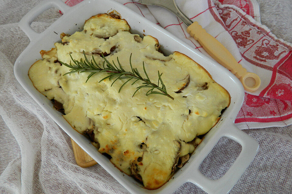 Champignon-Kartoffel-Schafskäse-Auflauf