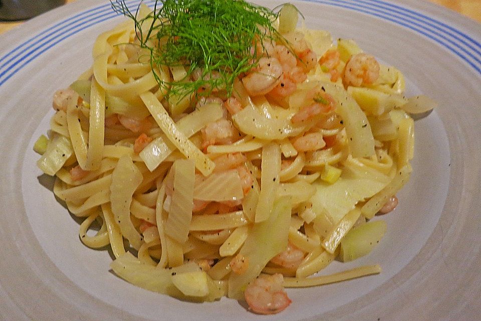 Pasta mit Shrimps und Fenchel