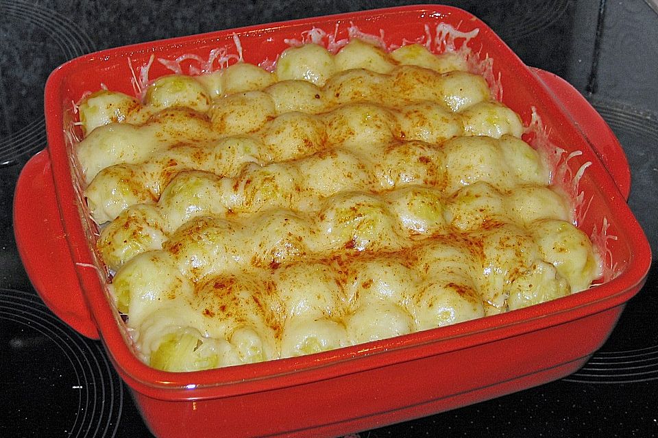 Kartoffelauflauf mit Rosenkohl und Thunfisch