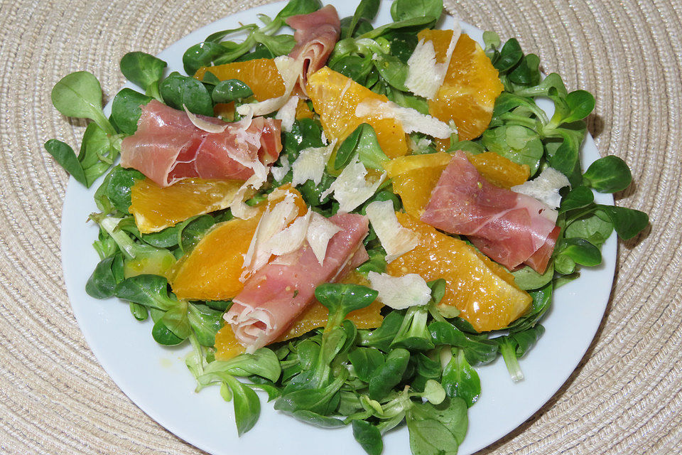 Feldsalat mit Lachsschinken