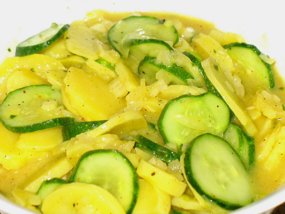 Frischer Kartoffel-Gurken Salat von flydog | Chefkoch