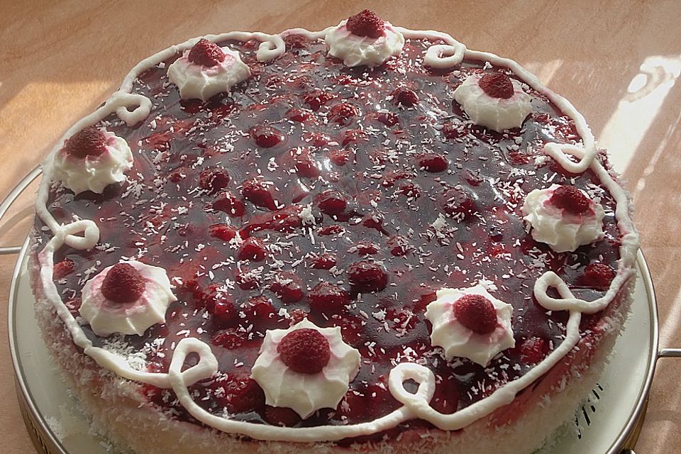 Himbeer - Kokos - Torte mit Schuss