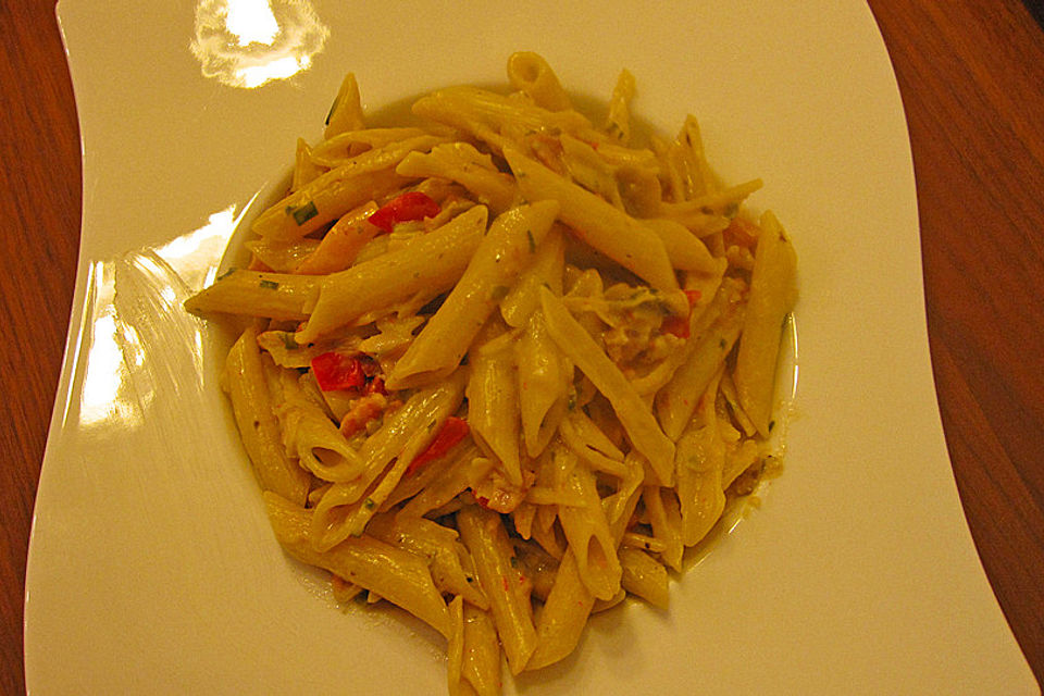 Penne mit Gemüse-Sahne-Soße