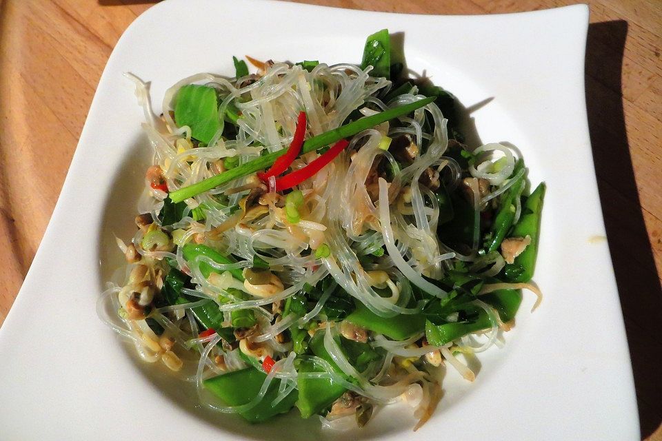 Vietnamesischer Glasnudelsalat