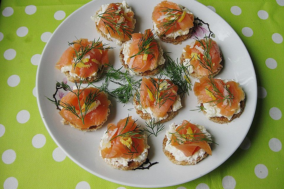 Lachshäppchen mit Apfelbutter