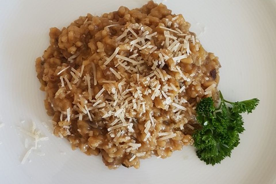 Risotto mit getrockneten Steinpilzen