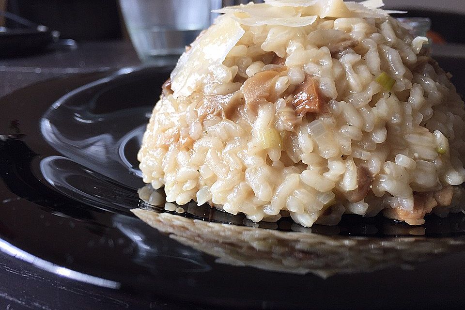 Risotto mit getrockneten Steinpilzen