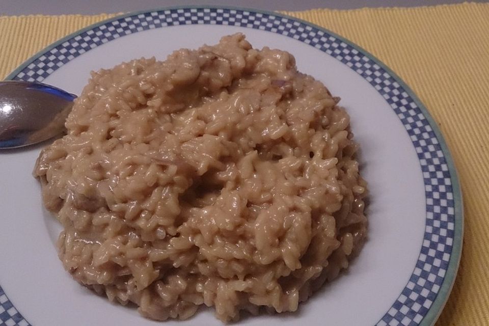 Risotto mit getrockneten Steinpilzen