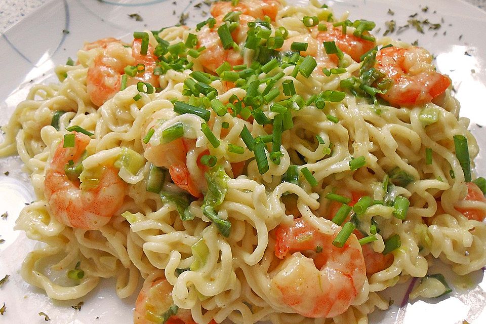 Curry-Shrimps-Sauce mit Mie-Nudeln