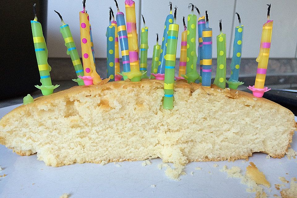 Zitronenkuchen auf dem Blech Zitronenkuchen auf dem Blech