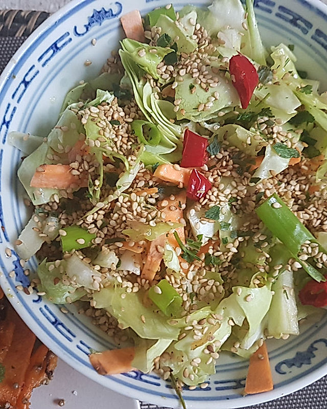 Vietnamesischer Kohlsalat