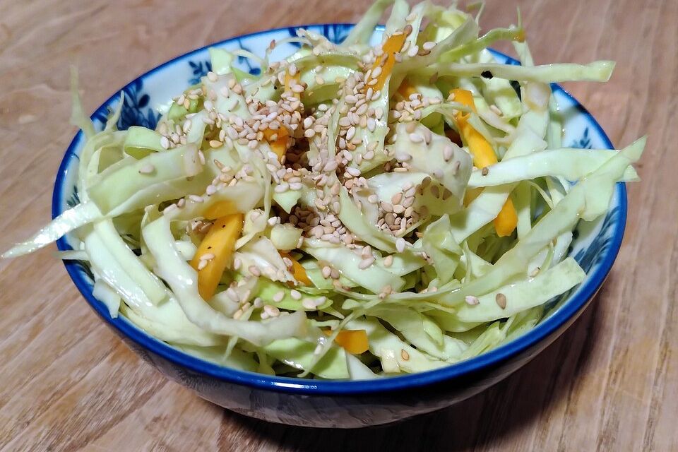 Vietnamesischer Kohlsalat