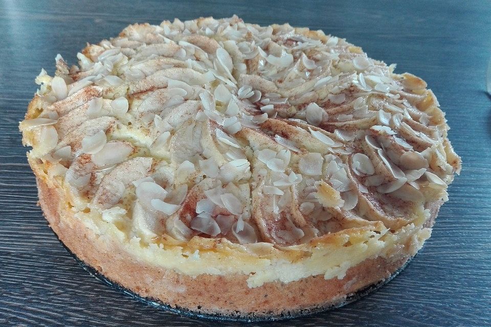 Schneller Apfel-Pudding Kuchen