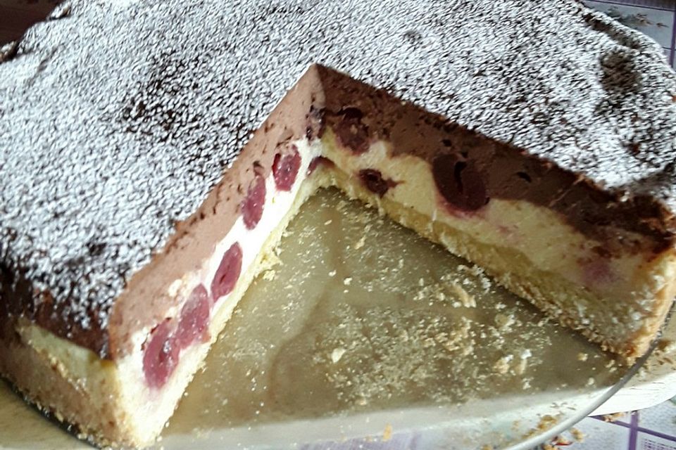 Kirsch-Quark-Schoko-Kuchen