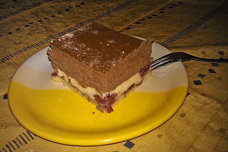 Kirsch-Quark-Schoko-Kuchen