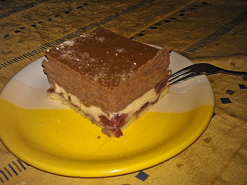 Kirsch-Quark-Schoko-Kuchen von MjamHappaHappa| Chefkoch