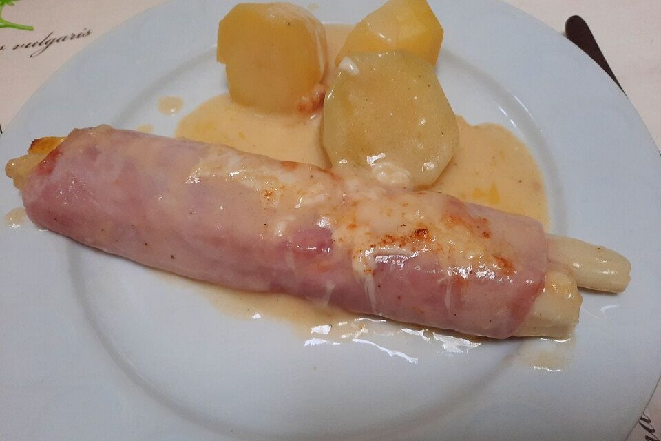 Überbackene Spargel-Schinken-Rollen