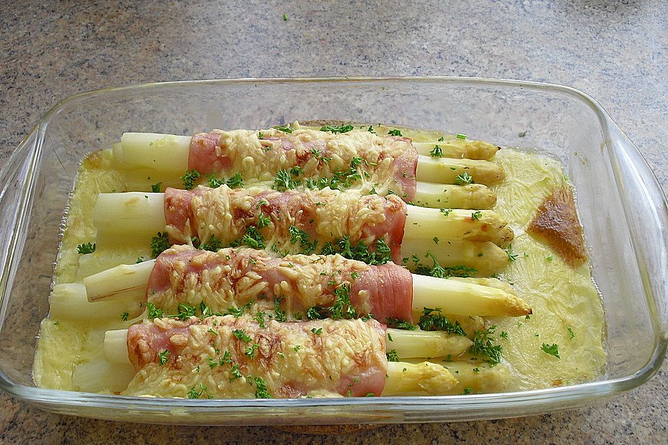 Überbackene Spargel-Schinken-Rollen