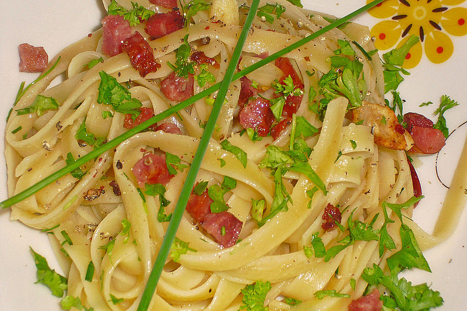 Spaghetti aglio e olio mit Bacon