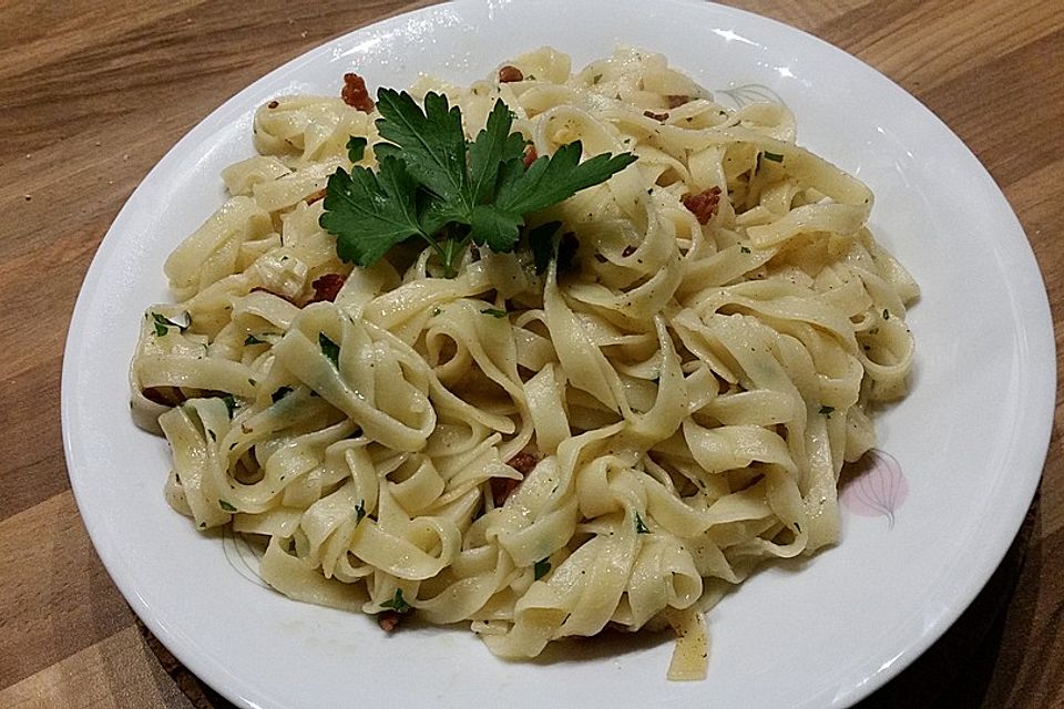 Spaghetti aglio e olio mit Bacon