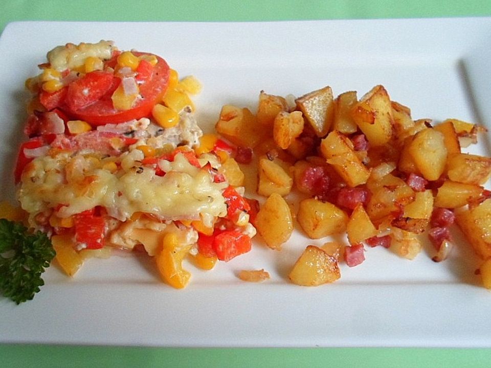 Überbackenes Paprika-Mais-Schnitzel mit Bratkartoffeln| Chefkoch