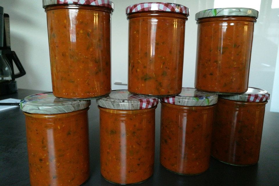 Pasta-Sauce auf Vorrat eingemacht