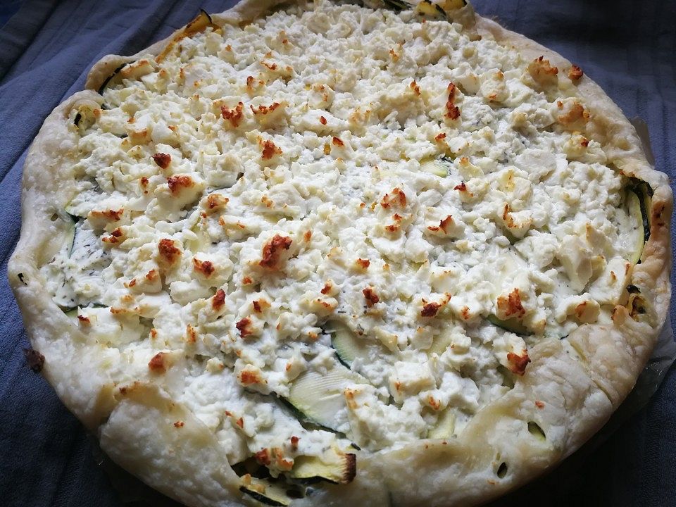 Zucchini-Blätterteigkuchen mit Käse von Asmodina86| Chefkoch