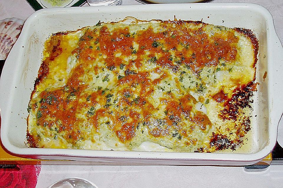 Fisch mit Avocado, Garnelen, Sahne und Käse