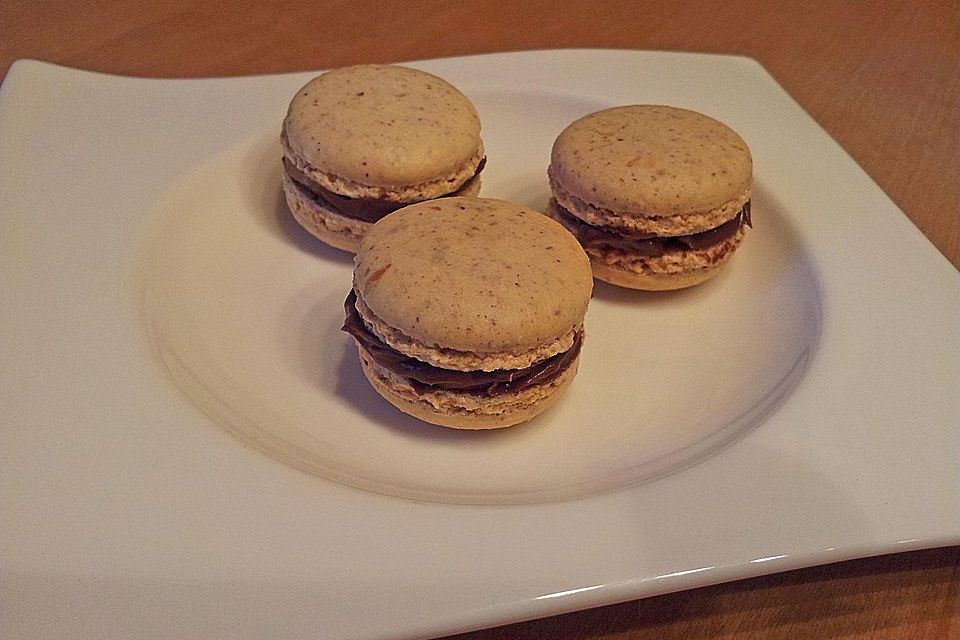 Macaron blanco mit Schokofüllung