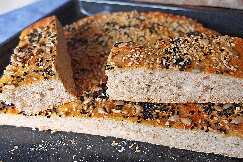 Fladen-Mischbrot, mit Heißluft gebacken