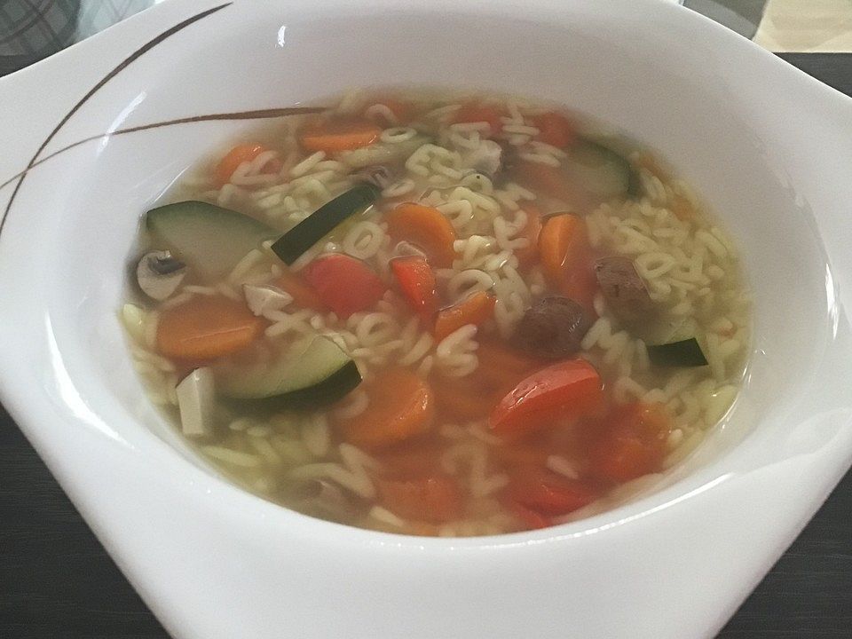 Buchstabensuppe mit frischem Gemüse von Aleeah | Chefkoch