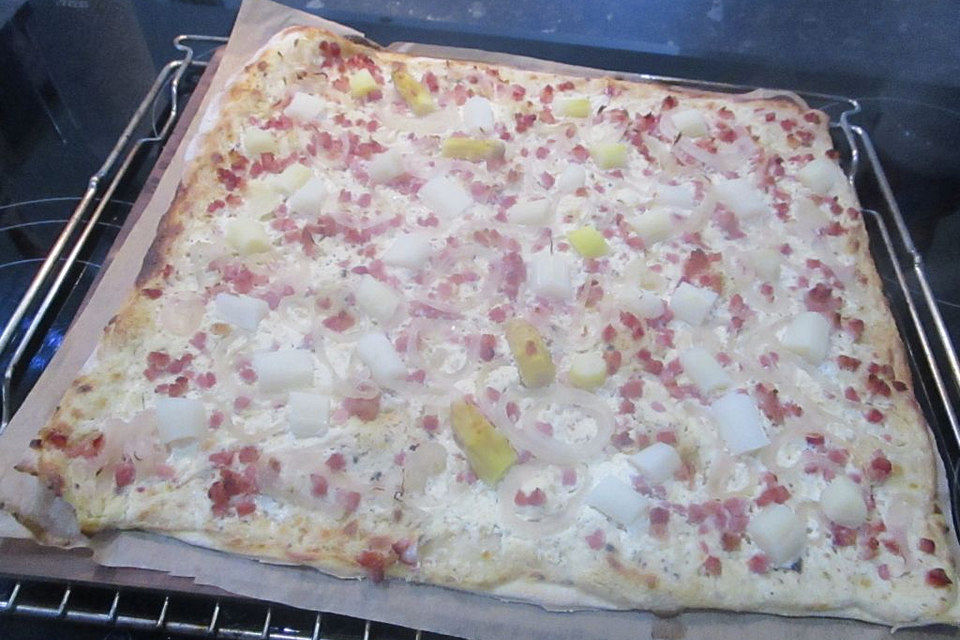 Spargel-Flammkuchen