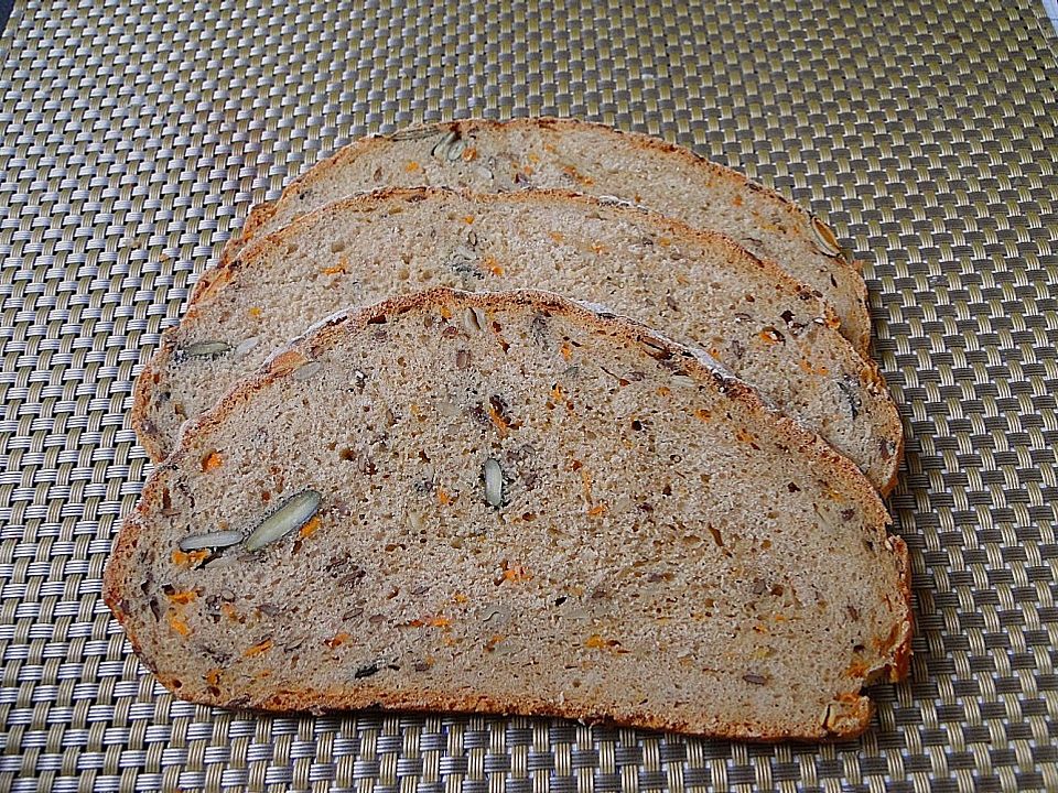 Körniges Dinkel-Möhren-Brot von Backmouse | Chefkoch