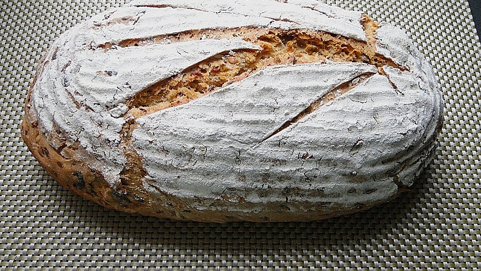 Körniges Dinkel-Möhren-Brot von Backmouse Körniges Dinkel-Möhren-Brot von Backmouse