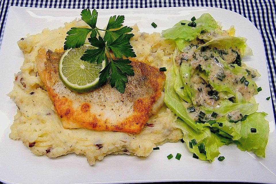 Gebratenes Zanderfilet mit Schinken-Kartoffelstampf