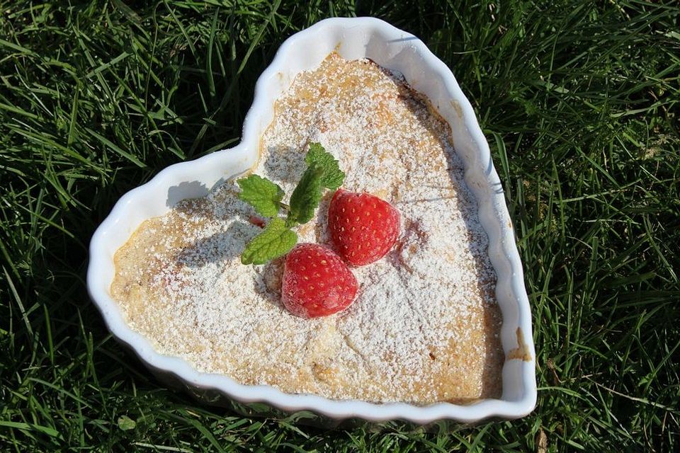 Überbackene Erdbeeren zum Dessert